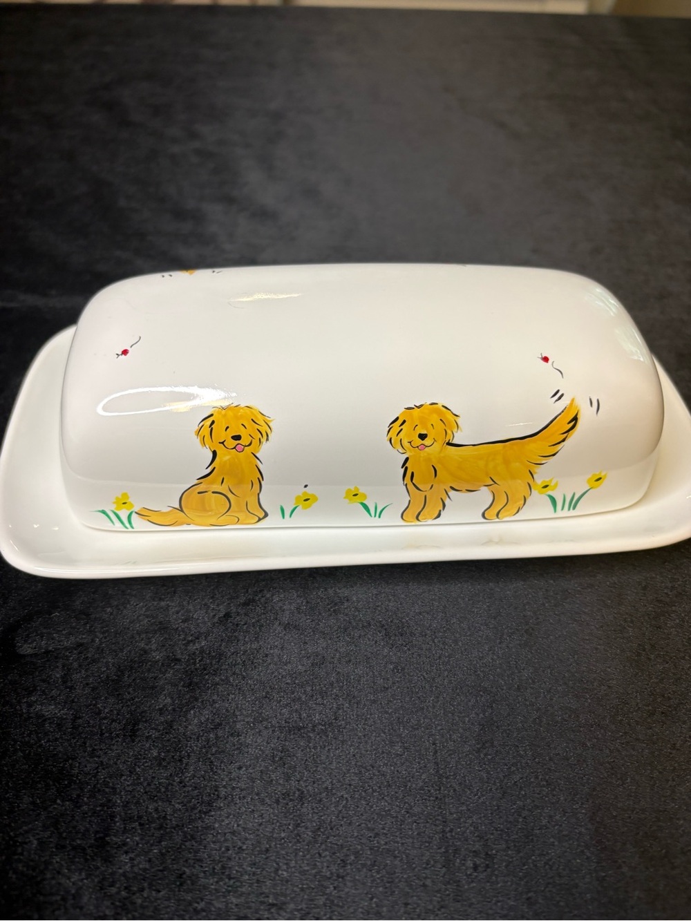 Hand Painted Golden Dogs Butter Dish - Picture 3 of 6
